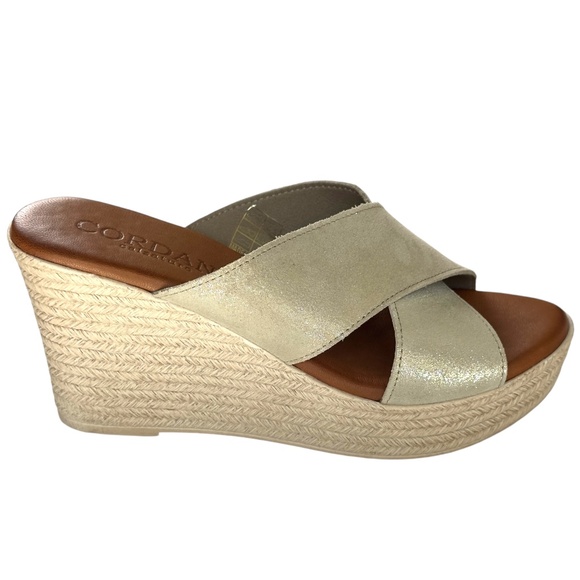 Elegant Women's Cream Espadrille Wedges - Picture 4 of 9